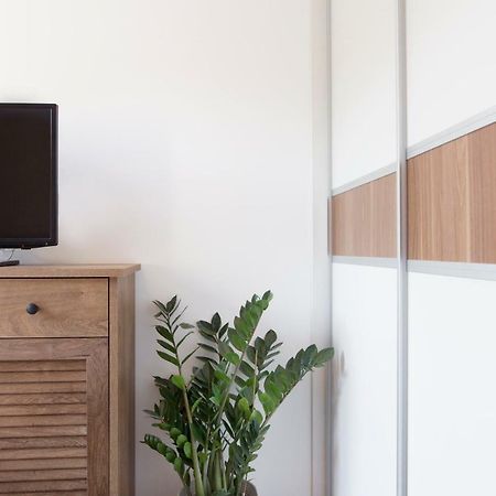 New Modern Apartment Near A Beach In Center Split Luaran gambar